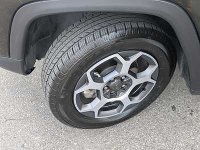 2022 Jeep Compass, $24900. Photo 9