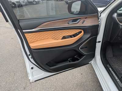 2023 Jeep Grand Cherokee L, $54900. Photo 10