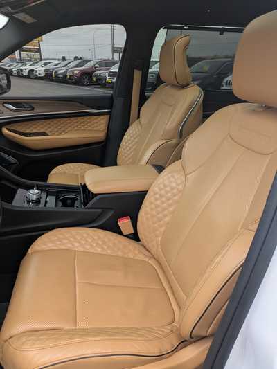 2023 Jeep Grand Cherokee L, $54900. Photo 12