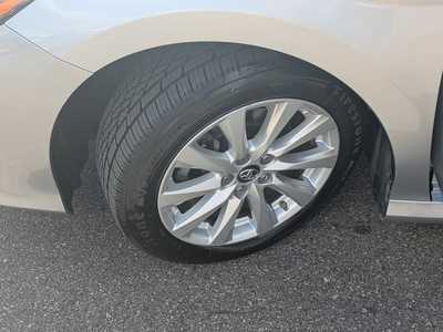 2018 Toyota Camry, $18495. Photo 9