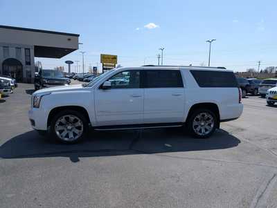 2016 GMC Yukon XL, $23900. Photo 5