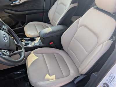 2021 Ford Escape, $22900. Photo 11