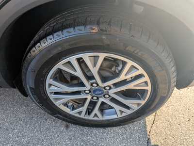 2021 Ford Escape, $22900. Photo 9
