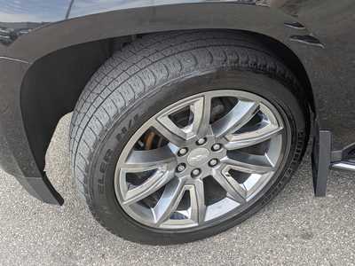 2016 Chevrolet Suburban, $28900. Photo 9