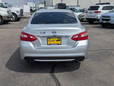 2016 Nissan Altima, $8995. Photo 7