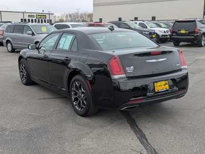 2015 Chrysler 300, $17495. Photo 6
