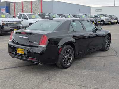 2015 Chrysler 300, $17495. Photo 8
