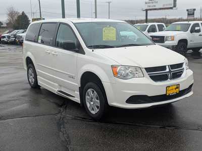 2012 Dodge Caravan, Grand, $14900. Photo 2
