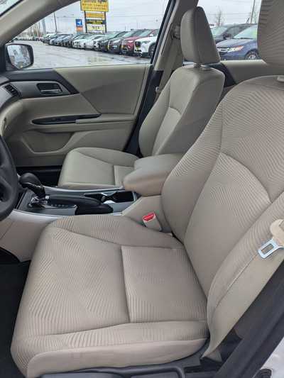 2014 Honda Accord, $11995. Photo 11