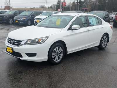 2014 Honda Accord, $11995. Photo 4