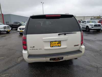 2014 GMC Yukon XL, $14900. Photo 7