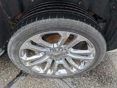 2014 GMC Yukon XL, $14900. Photo 9
