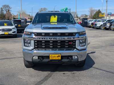 2021 Chevrolet 2500 Crew Cab, $33900. Photo 3