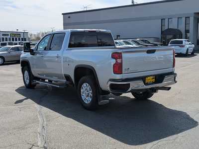 2021 Chevrolet 2500 Crew Cab, $33900. Photo 6