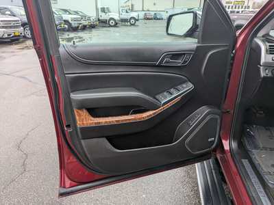 2016 Chevrolet Suburban, $22900. Photo 10