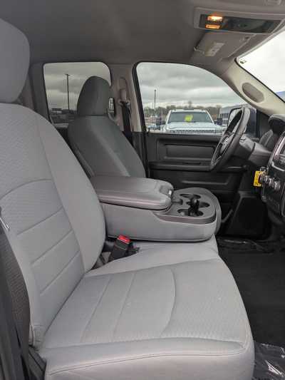 2017 RAM 1500 Ext Cab, $24900. Photo 12