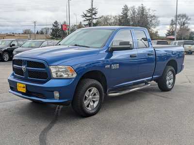 2017 RAM 1500 Ext Cab, $24900. Photo 4