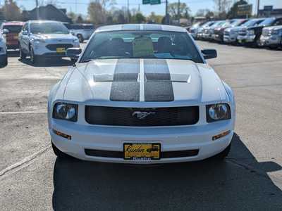 2005 Ford Mustang, $14900. Photo 3
