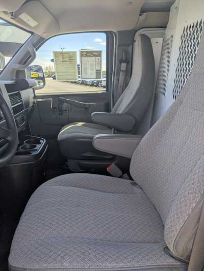 2021 Chevrolet Van,Cargo, $32900. Photo 11