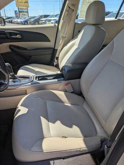 2013 Chevrolet Malibu, $10395. Photo 11