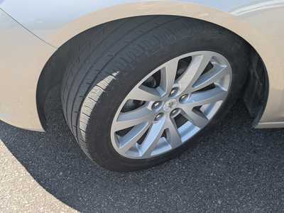 2013 Chevrolet Malibu, $10395. Photo 9