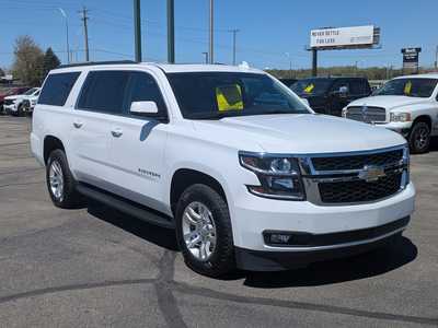 2017 Chevrolet Suburban, $26495. Photo 2