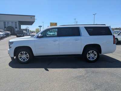 2017 Chevrolet Suburban, $26495. Photo 5
