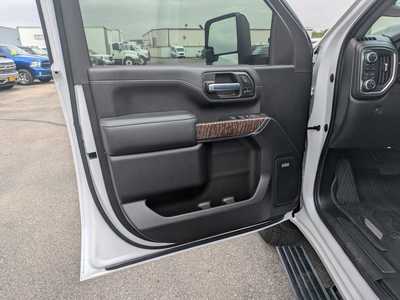 2023 GMC 2500 Crew Cab, $71900. Photo 10