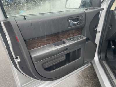 2015 Ford Flex, $11900. Photo 10