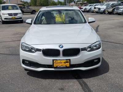 2016 BMW 3 Series, $16900. Photo 3