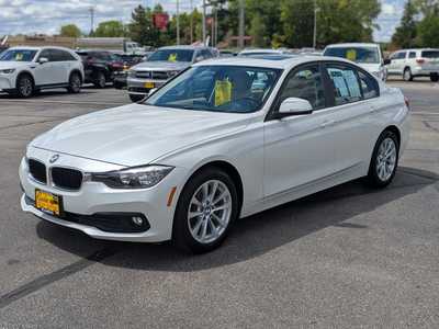 2016 BMW 3 Series, $16900. Photo 4