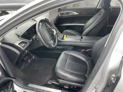 2015 Lincoln MKZ, $15495. Photo 11
