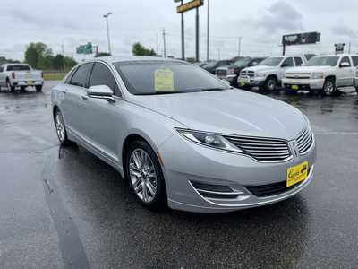 2015 Lincoln MKZ, $15495. Photo 4