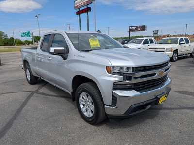 2020 Chevrolet 1500 Ext Cab, $23495. Photo 3