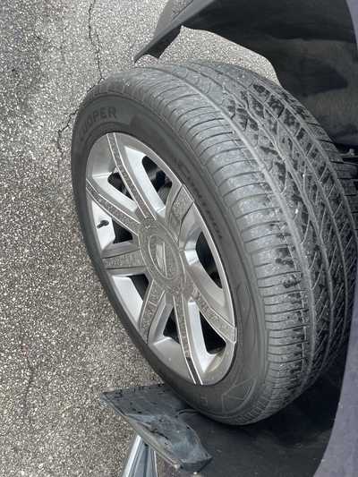 2019 Cadillac Escalade, $28990. Photo 9