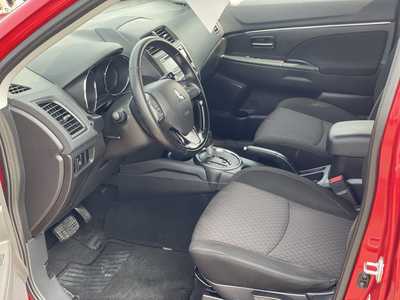 2017 Mitsubishi Outlander, $13990. Photo 11