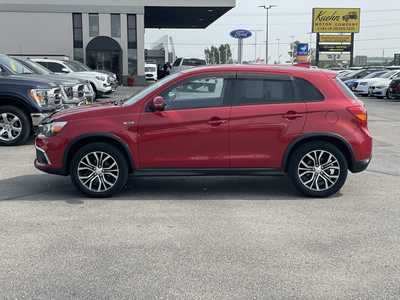 2017 Mitsubishi Outlander, $13990. Photo 5