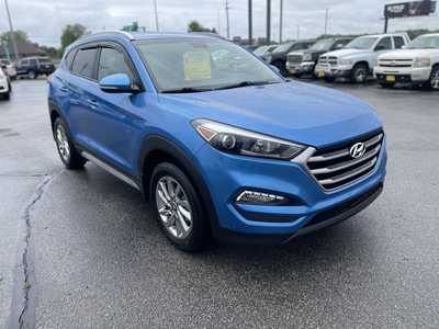 2017 Hyundai Tucson, $15995. Photo 2