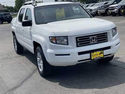 2006 Honda Ridgeline, $10900. Photo 2