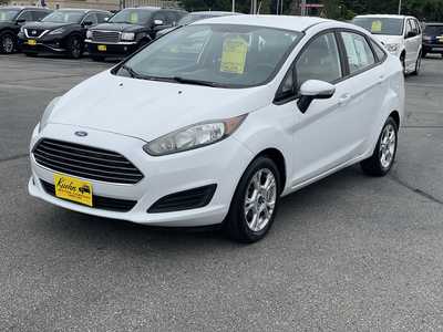 2015 Ford Fiesta, $3995. Photo 4