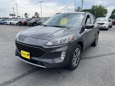 2020 Ford Escape, $19900. Photo 4