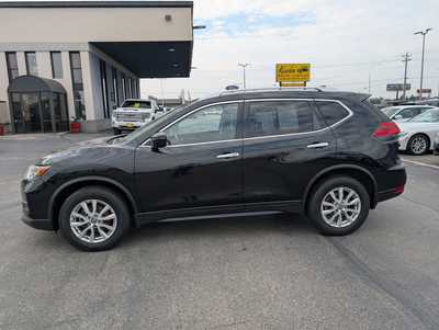 2017 Nissan Rogue, $16900. Photo 5