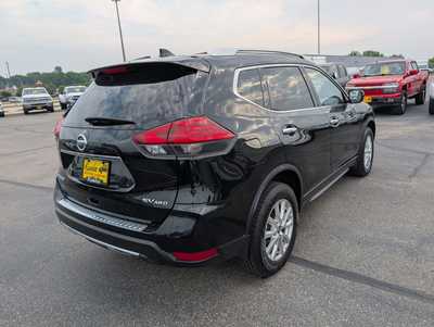 2017 Nissan Rogue, $16900. Photo 8