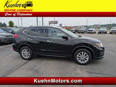2017 Nissan Rogue, $16900. Photo 1