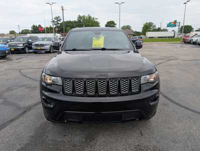 2017 Jeep Grand Cherokee, $17990. Photo 3