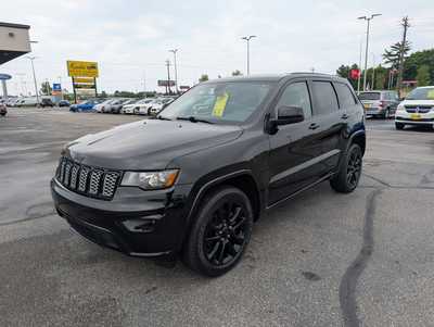 2017 Jeep Grand Cherokee, $17990. Photo 4