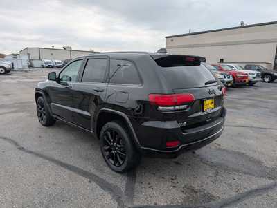 2017 Jeep Grand Cherokee, $17990. Photo 6