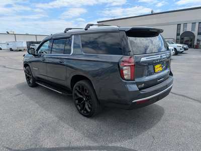 2021 Chevrolet Suburban, $42900. Photo 6