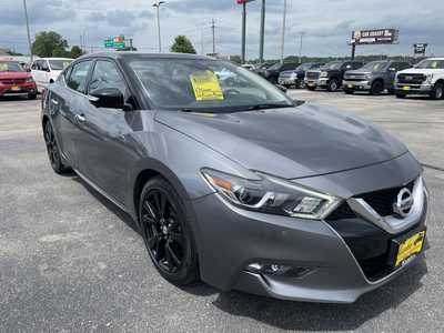 2016 Nissan Maxima, $18990. Photo 2