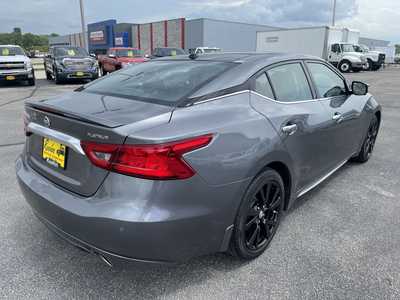 2016 Nissan Maxima, $18990. Photo 8